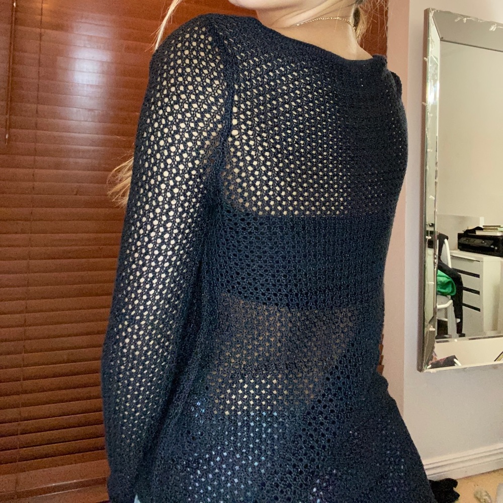 Fishnet guess Top - Picture 3 of 3